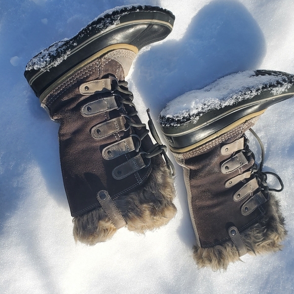 Lace up Sorel Winter Boots with removable lining - Picture 6 of 11